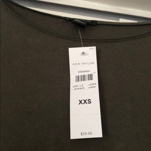 NWT Ann Taylor hunter green top - Picture 2 of 5